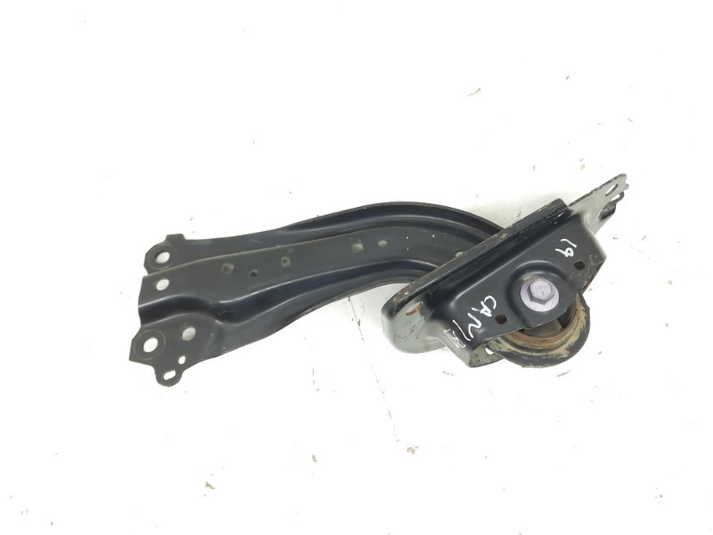 Рычаг задний правый