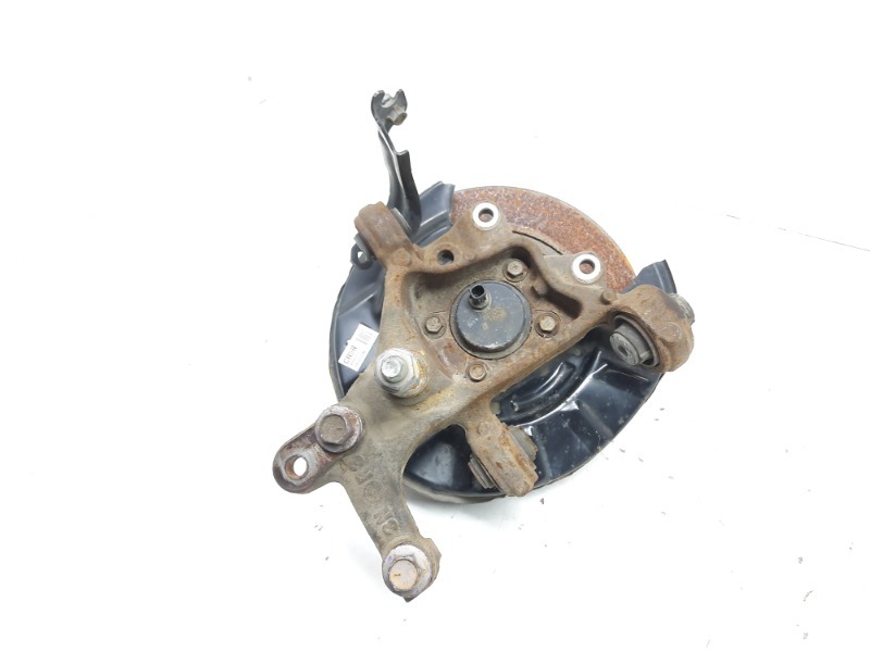 Кулак поворотный задний правый