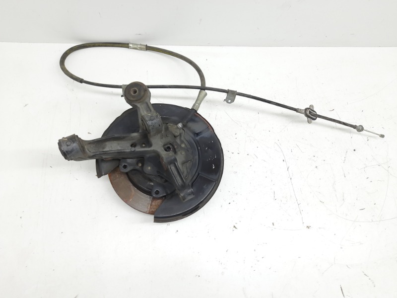 Кулак поворотный задний правый