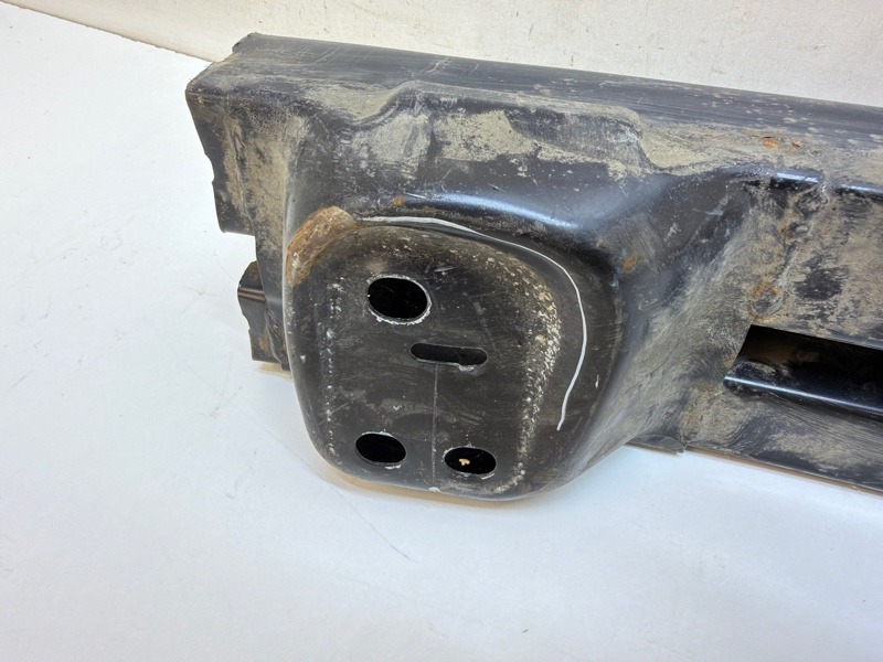 Усилитель заднего бампера