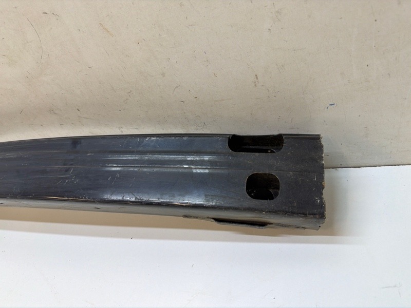 Усилитель заднего бампера