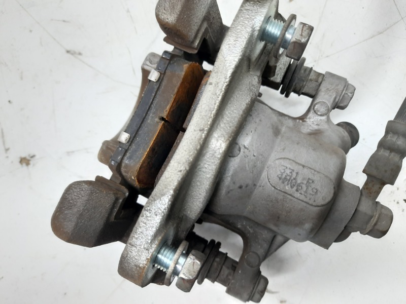 Суппорт задний правый