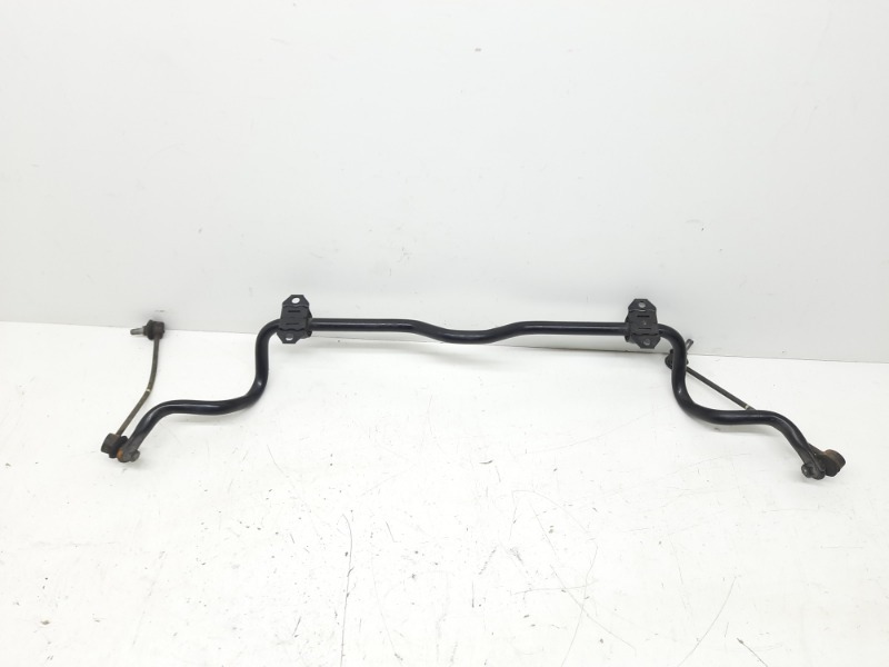 Стабилизатор передний