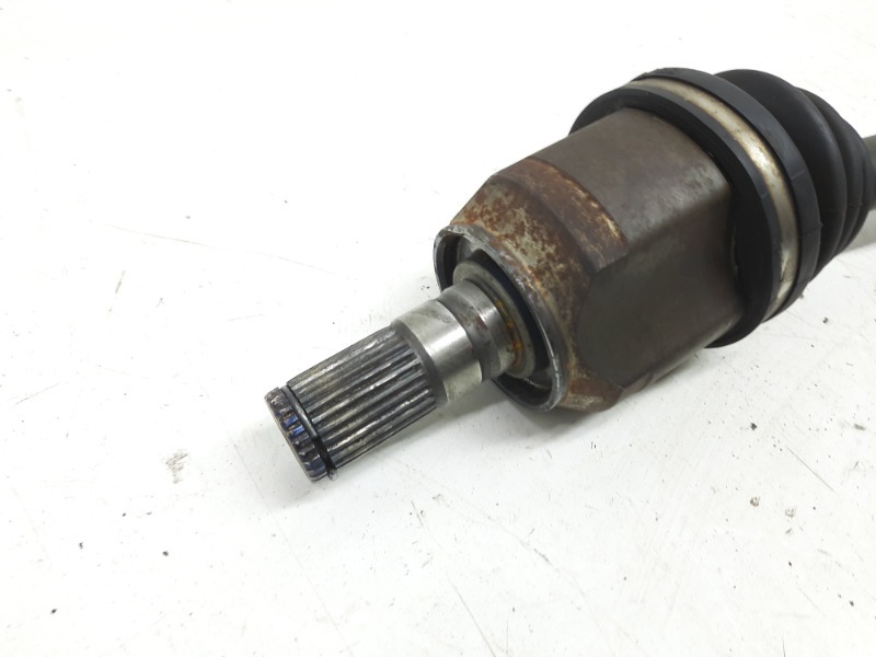 Полуось передняя правая