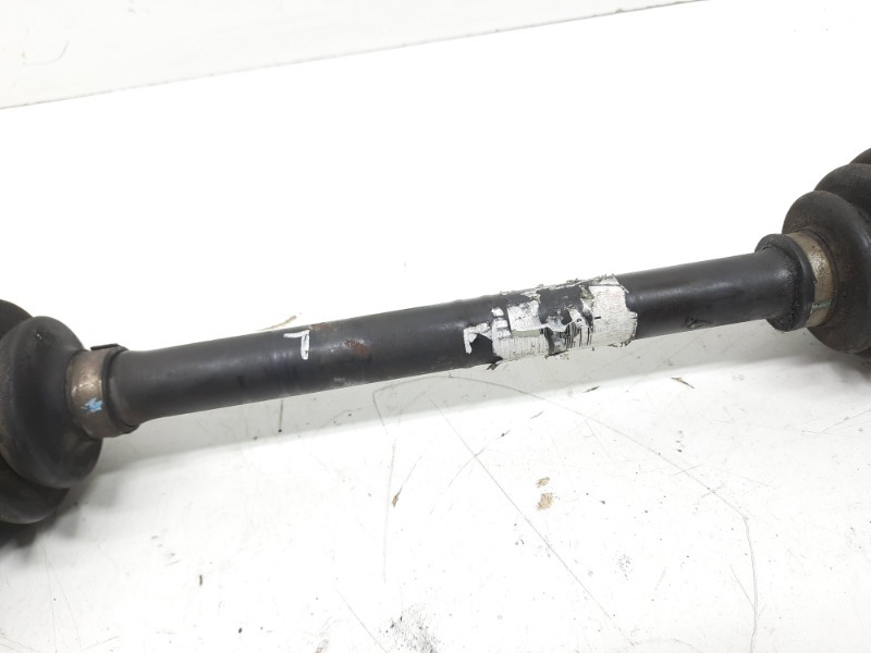 Полуось передняя левая