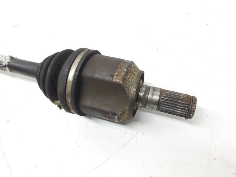 Полуось передняя левая