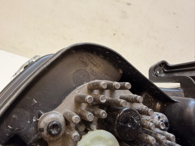 Фара противотуманная правая