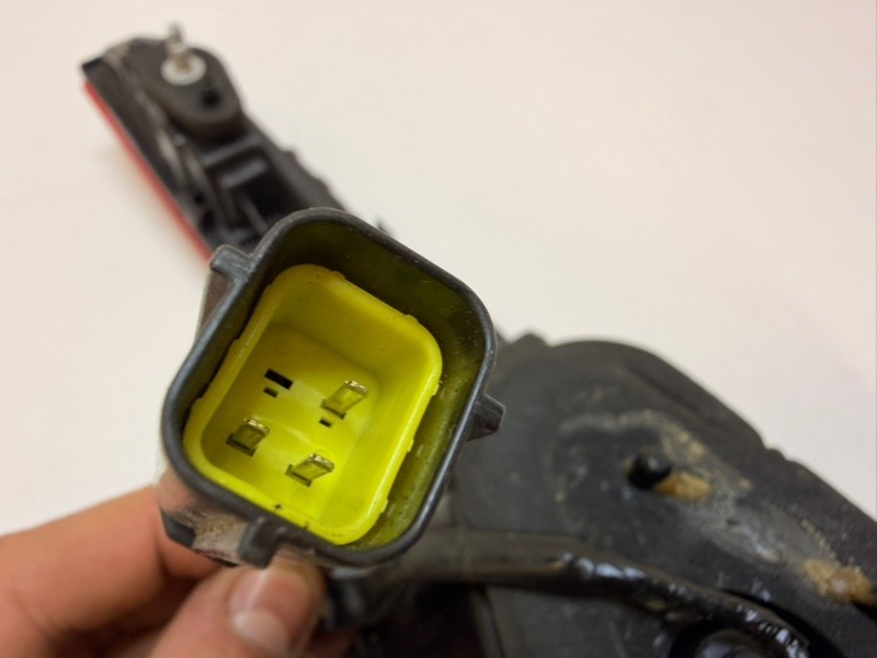 Фонарь задний левый