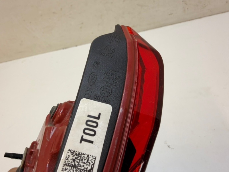 Фонарь задний левый