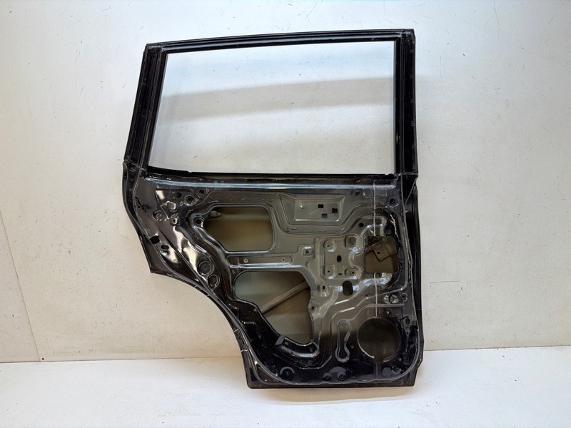 Дверь задняя левая