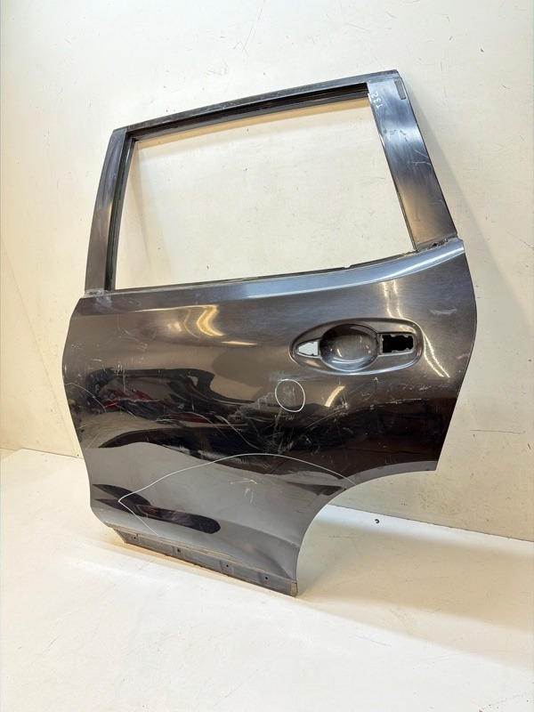 Дверь задняя левая