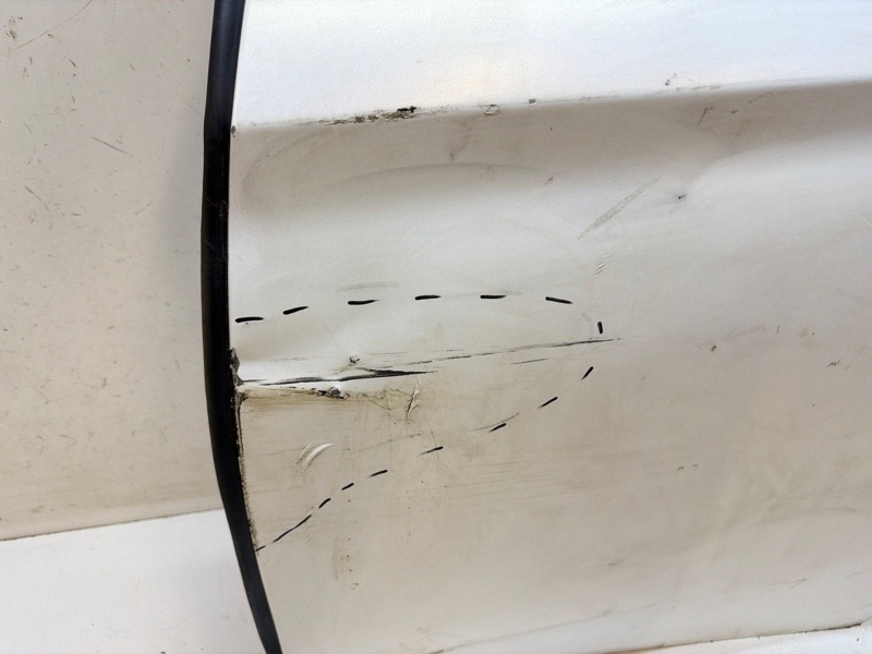 Дверь задняя левая