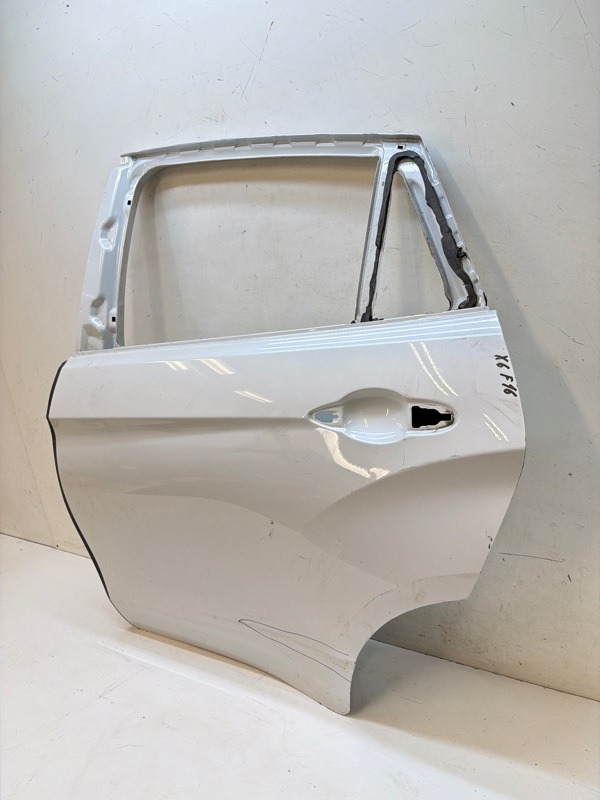 Дверь задняя левая