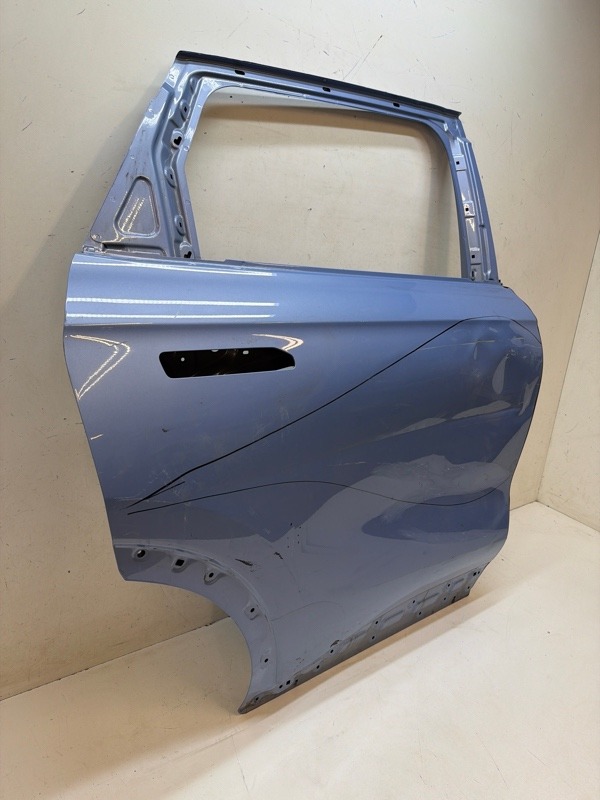 Дверь задняя правая