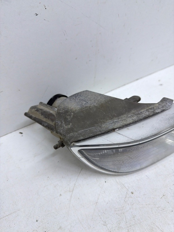 Фара противотуманная правая