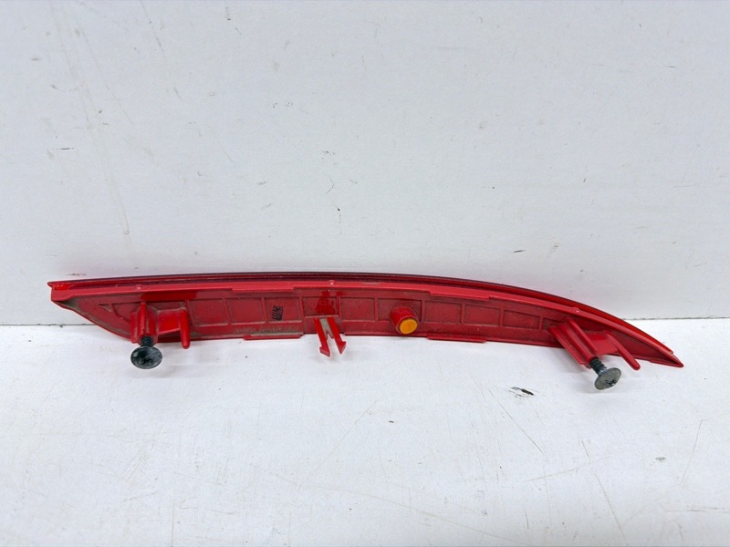 Отражатель в бампер