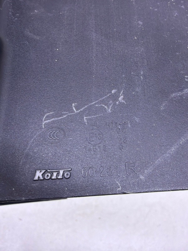 Фонарь задний правый