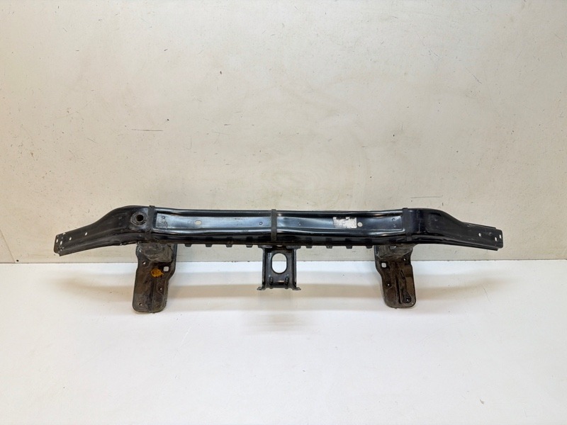 Усилитель переднего бампера