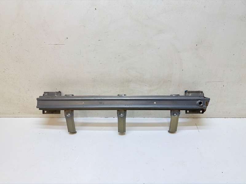 Усилитель заднего бампера