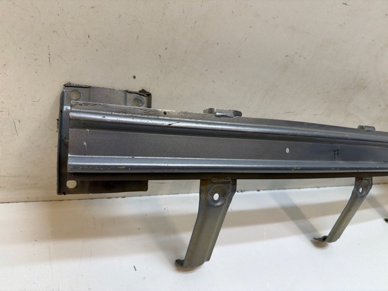 Усилитель заднего бампера