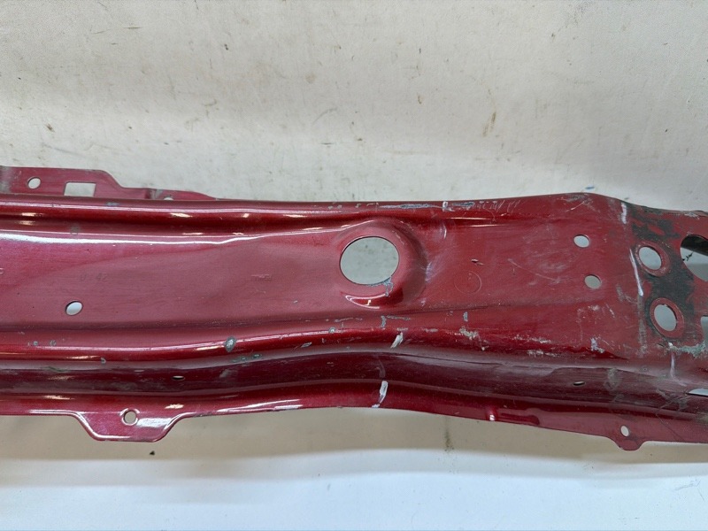 Усилитель переднего бампера