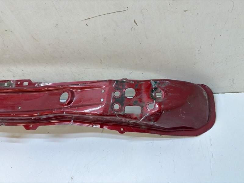 Усилитель переднего бампера