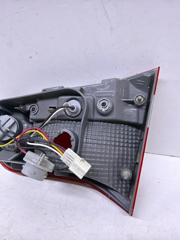 Фонарь задний левый