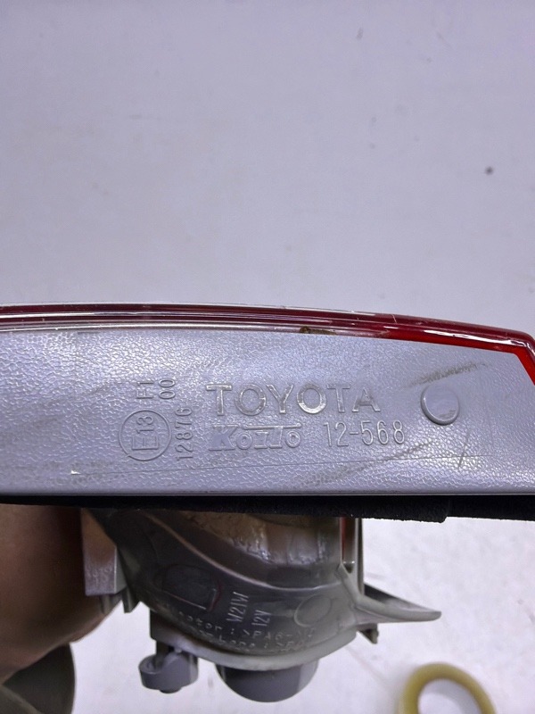 Фонарь задний левый