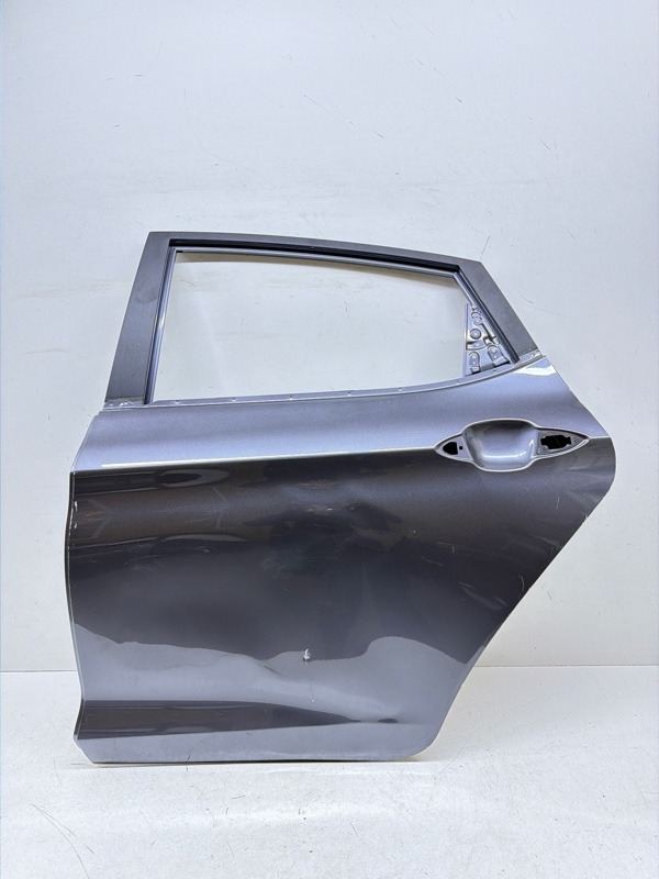Дверь задняя левая