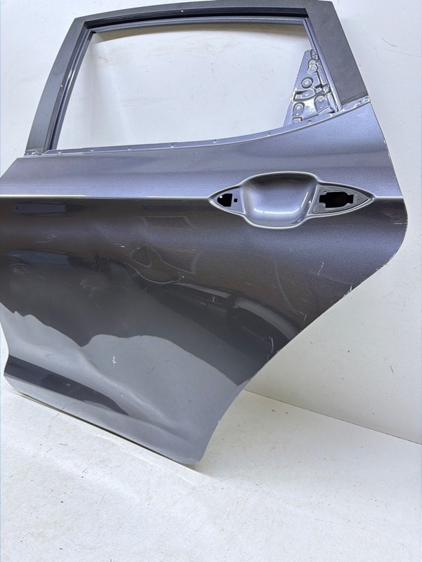 Дверь задняя левая