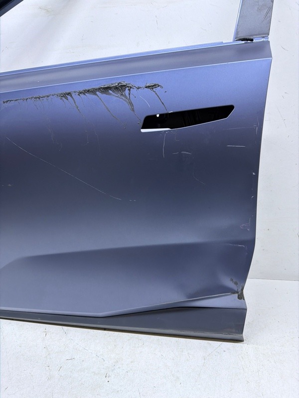 Дверь передняя левая