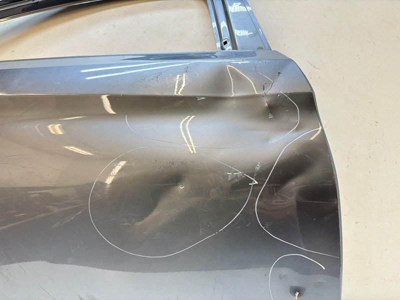 Дверь задняя правая