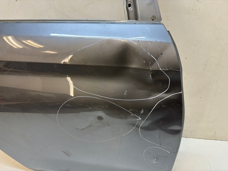 Дверь задняя правая