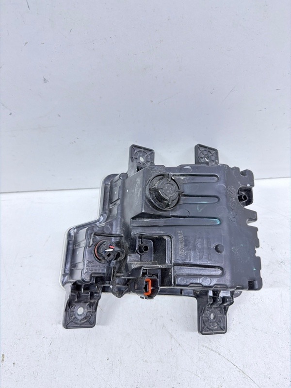 Фара противотуманная правая