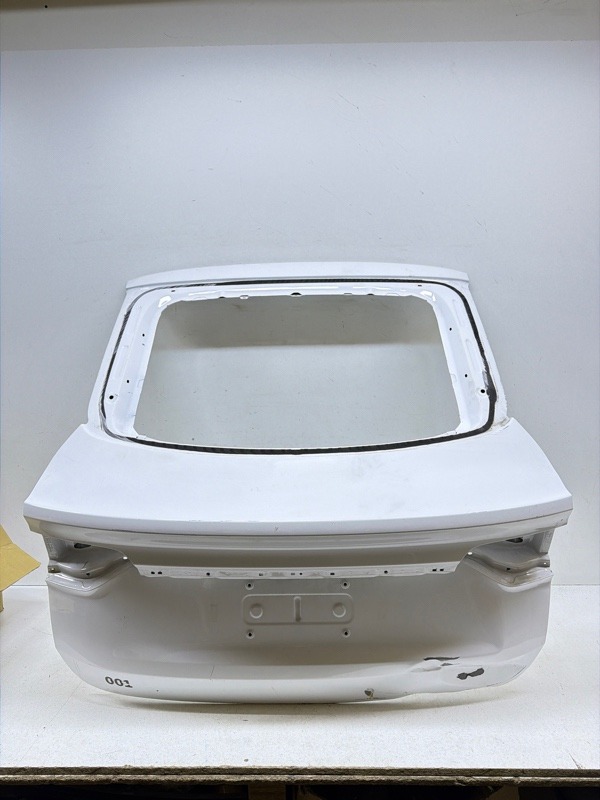 Крышка багажника