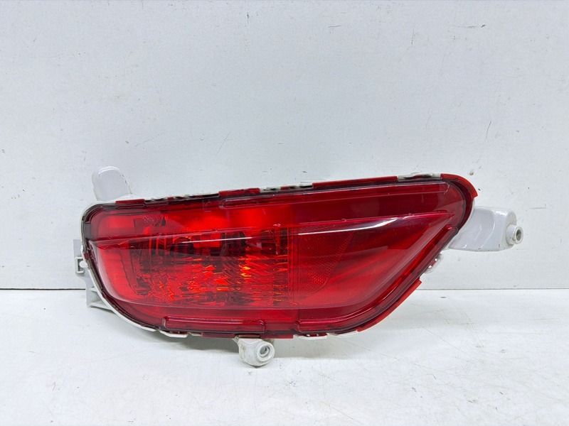 Фара противотуманная левая