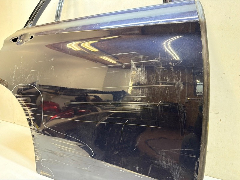 Дверь задняя правая