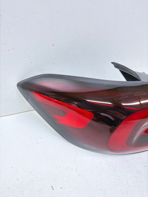 Фонарь задний левый