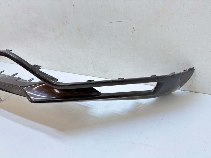 Спойлер переднего бампера