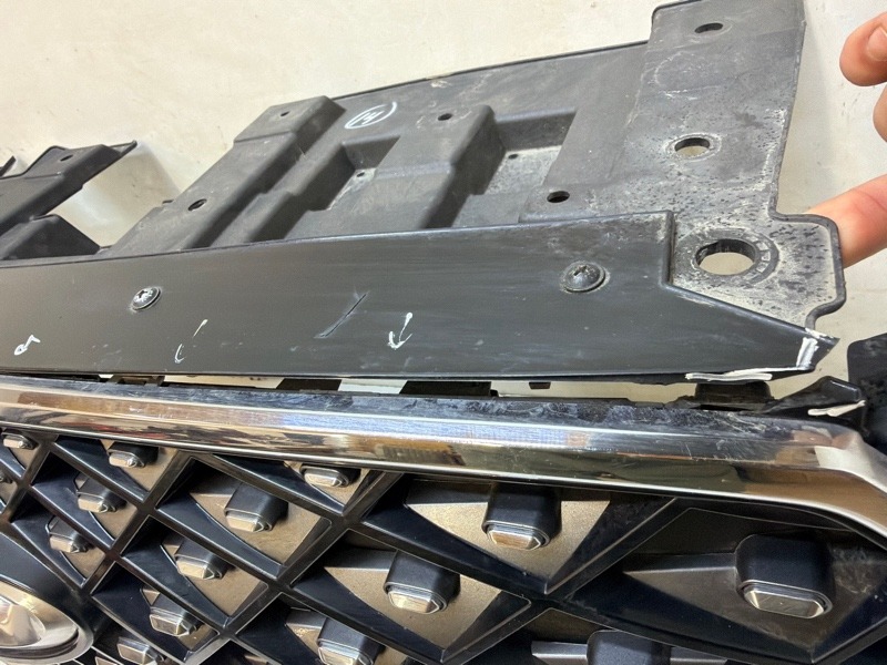 Решетка радиатора