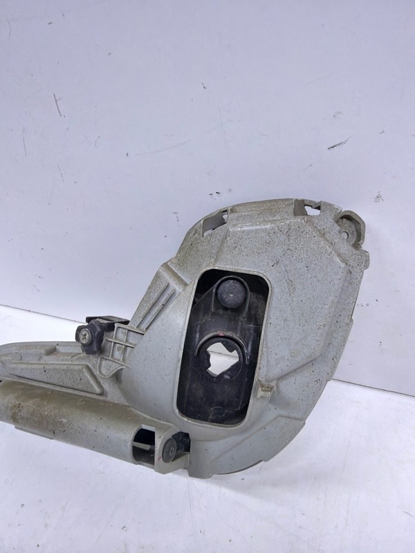 Фара противотуманная правая