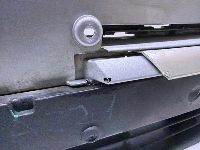 Бампер передний