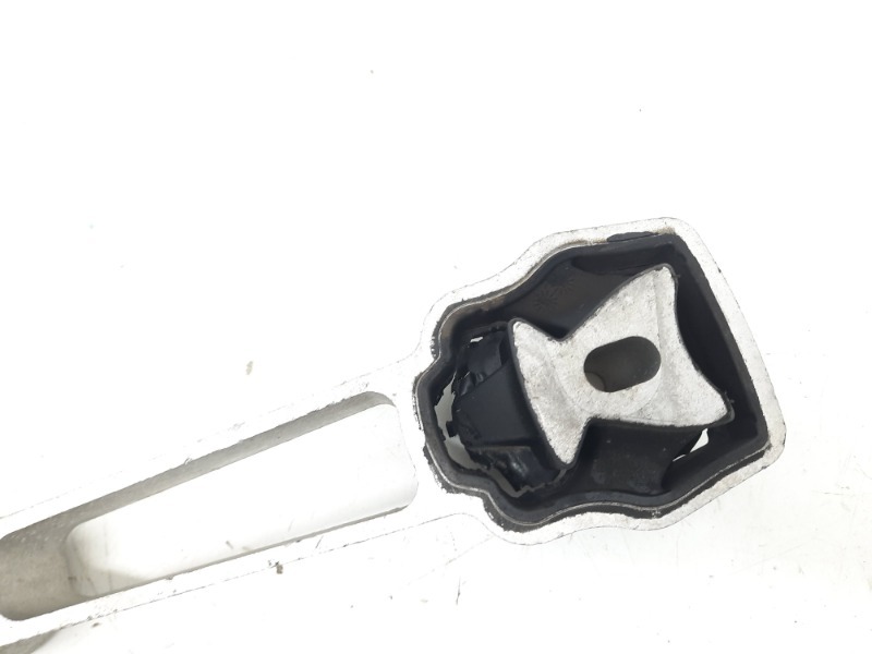 Опора двигателя