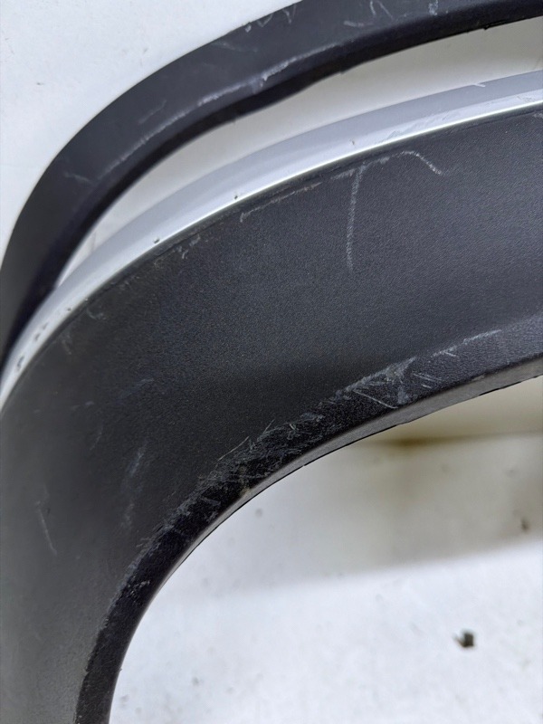 Спойлер заднего бампера