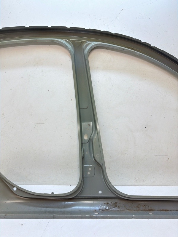 Кузовной элемент