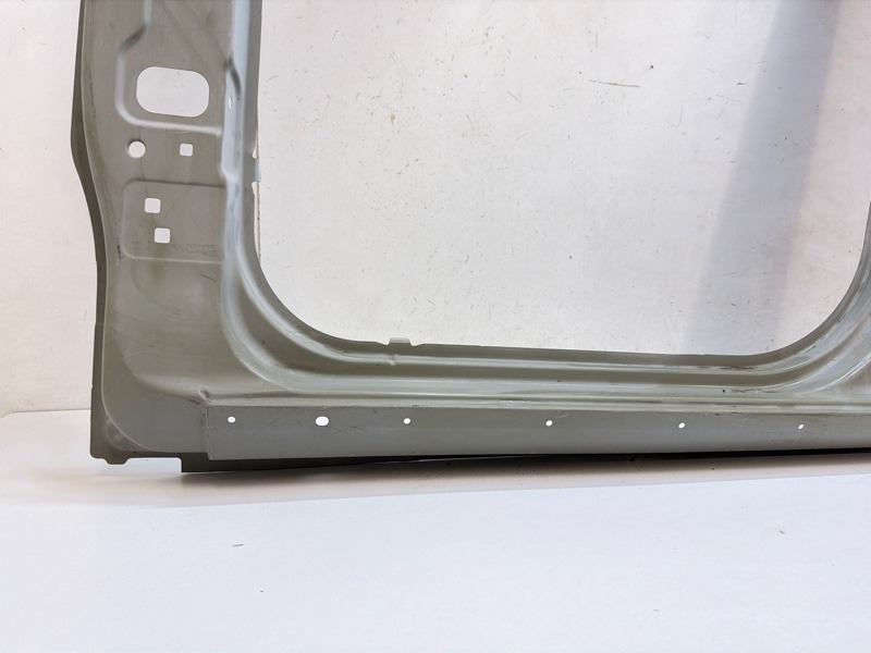 Кузовной элемент