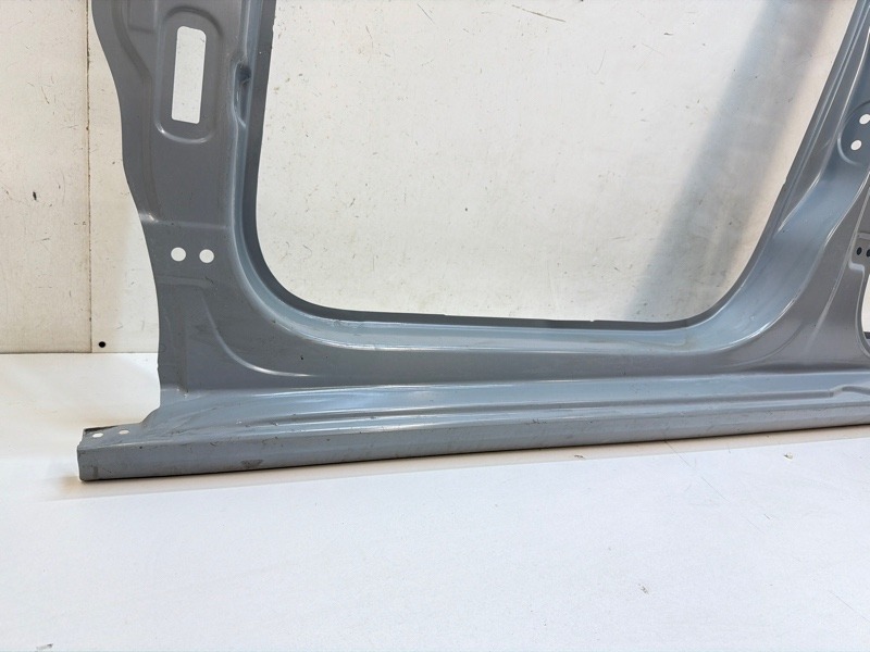 Кузовной элемент