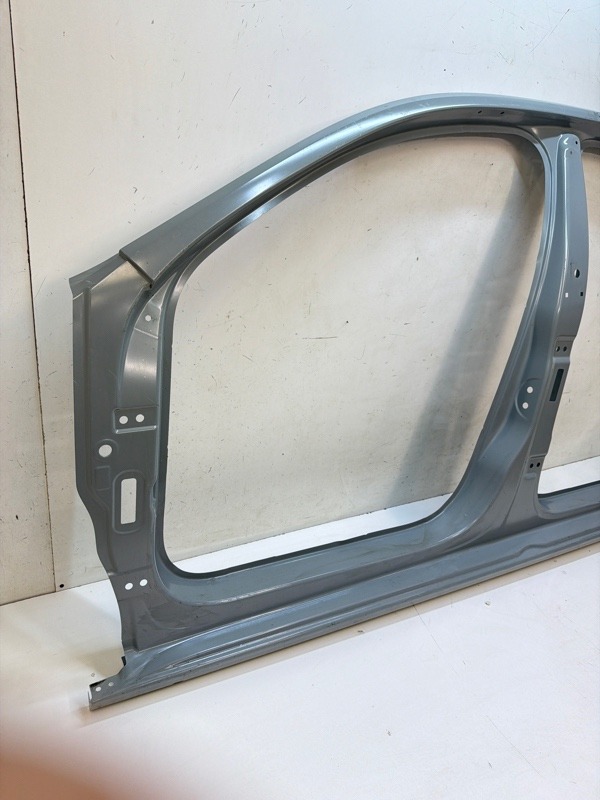 Кузовной элемент