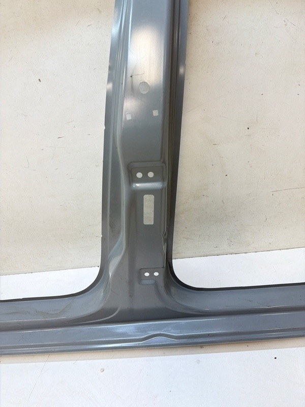 Кузовной элемент