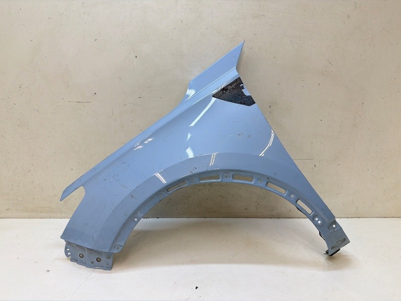 Крыло переднее левое